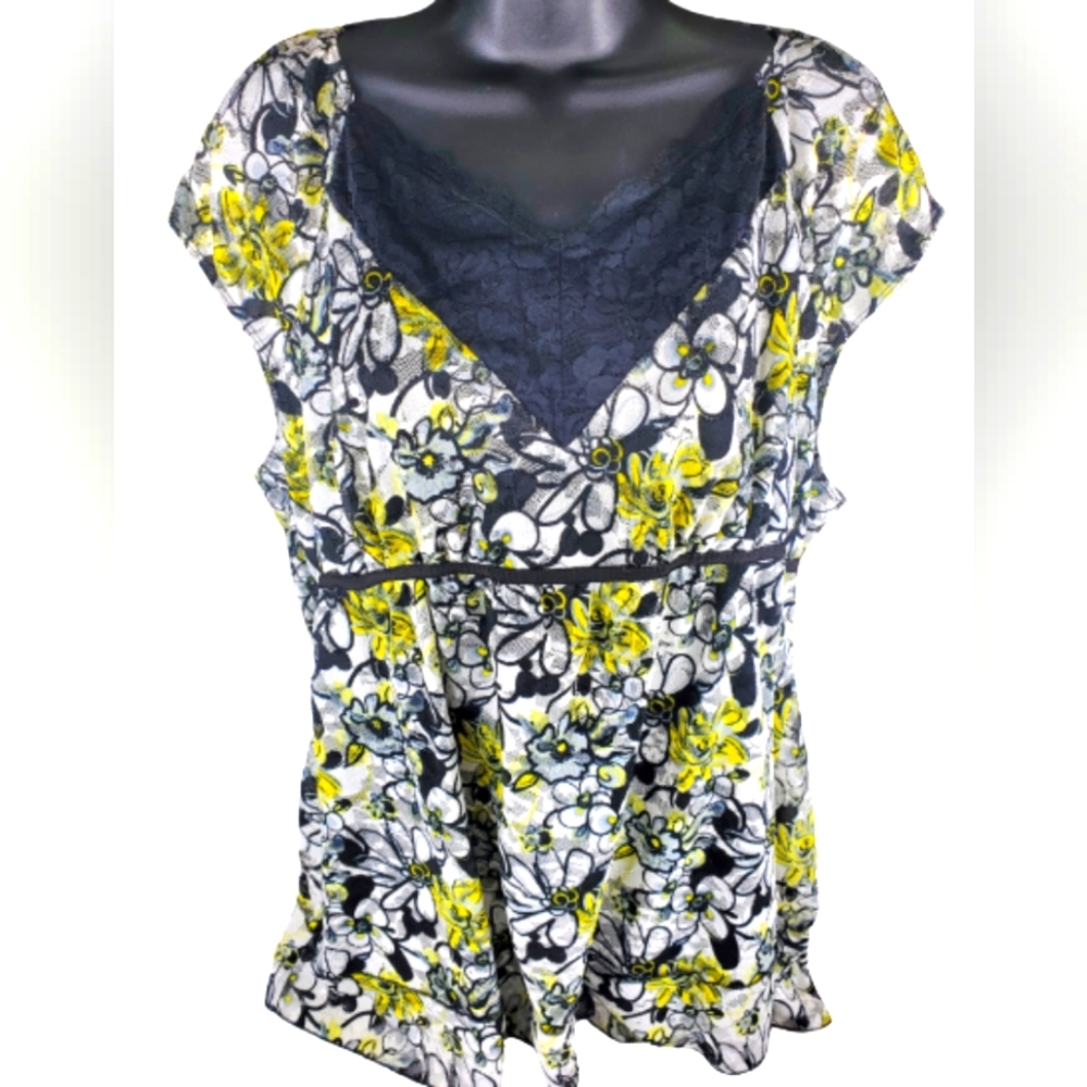 Studio 1940 Floral,Lace,V neck Bouse